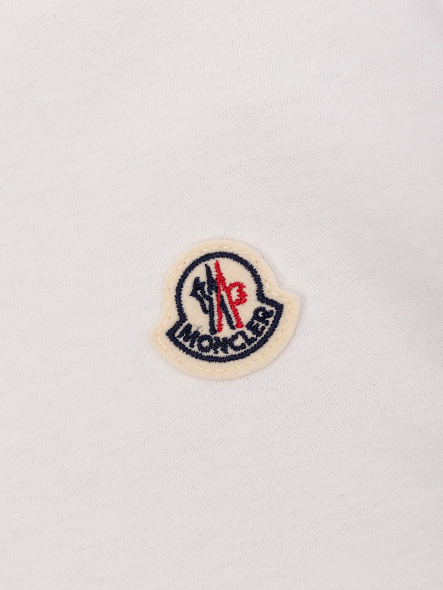 MONCLER KIDS Boys Logo Patch Three Pack Of T-Shirts Multicolour - MAISONDEFASHION.COM