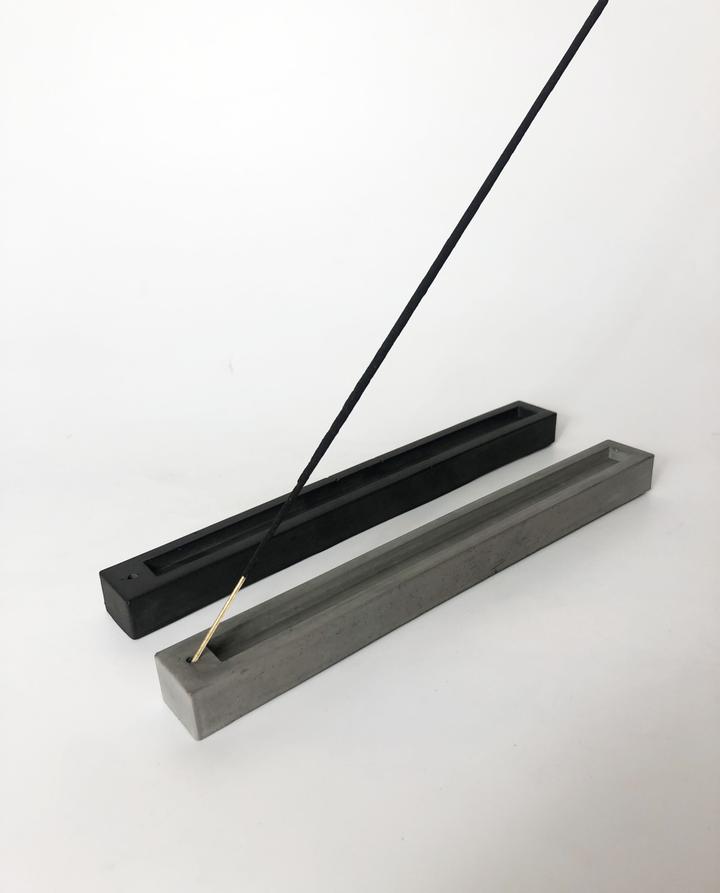 Tranquility Black Incense Holder - MAISONDEFASHION.COM