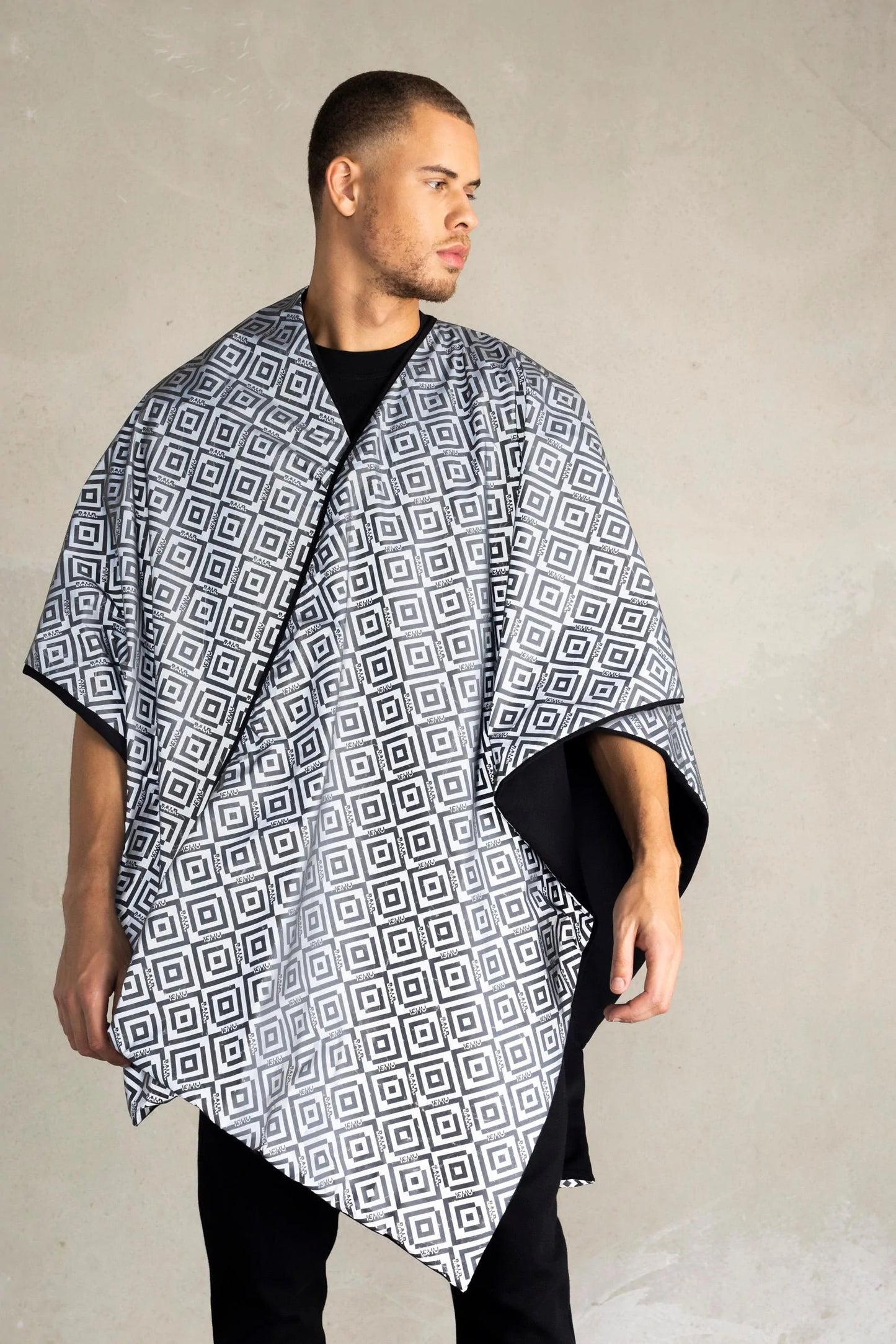 BALR X ISHU Reversible Poncho black - MAISONDEFASHION.COM