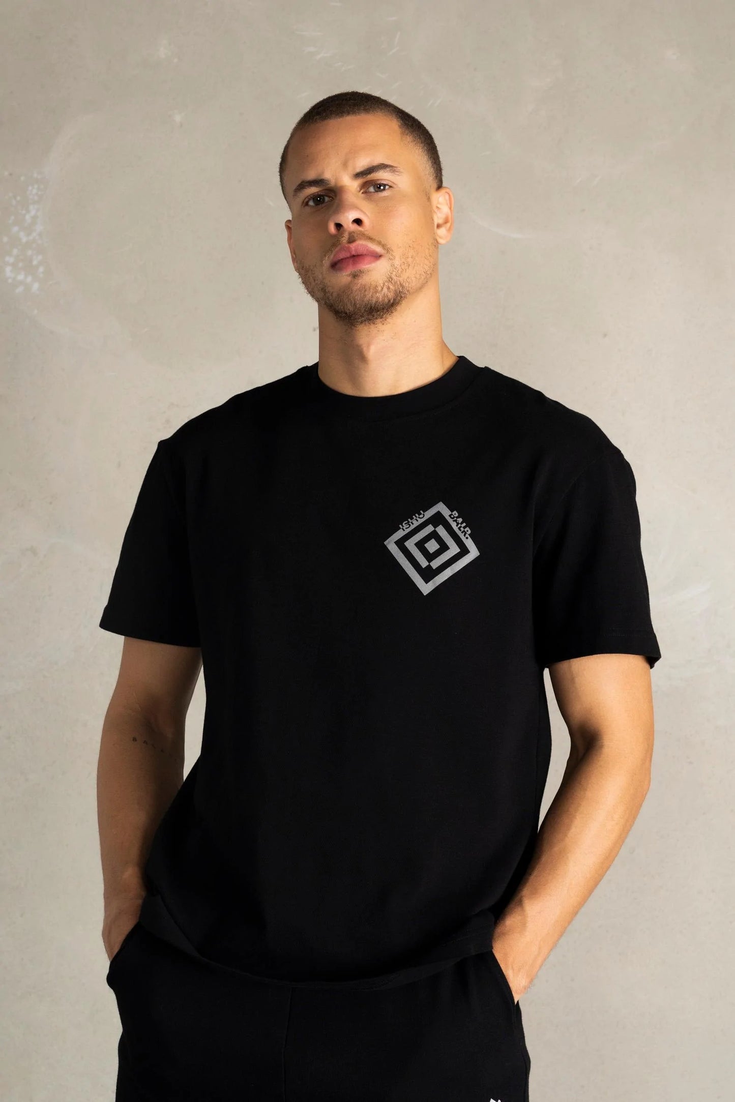 BALR X ISHU Joey Box T-shirt black - MAISONDEFASHION.COM