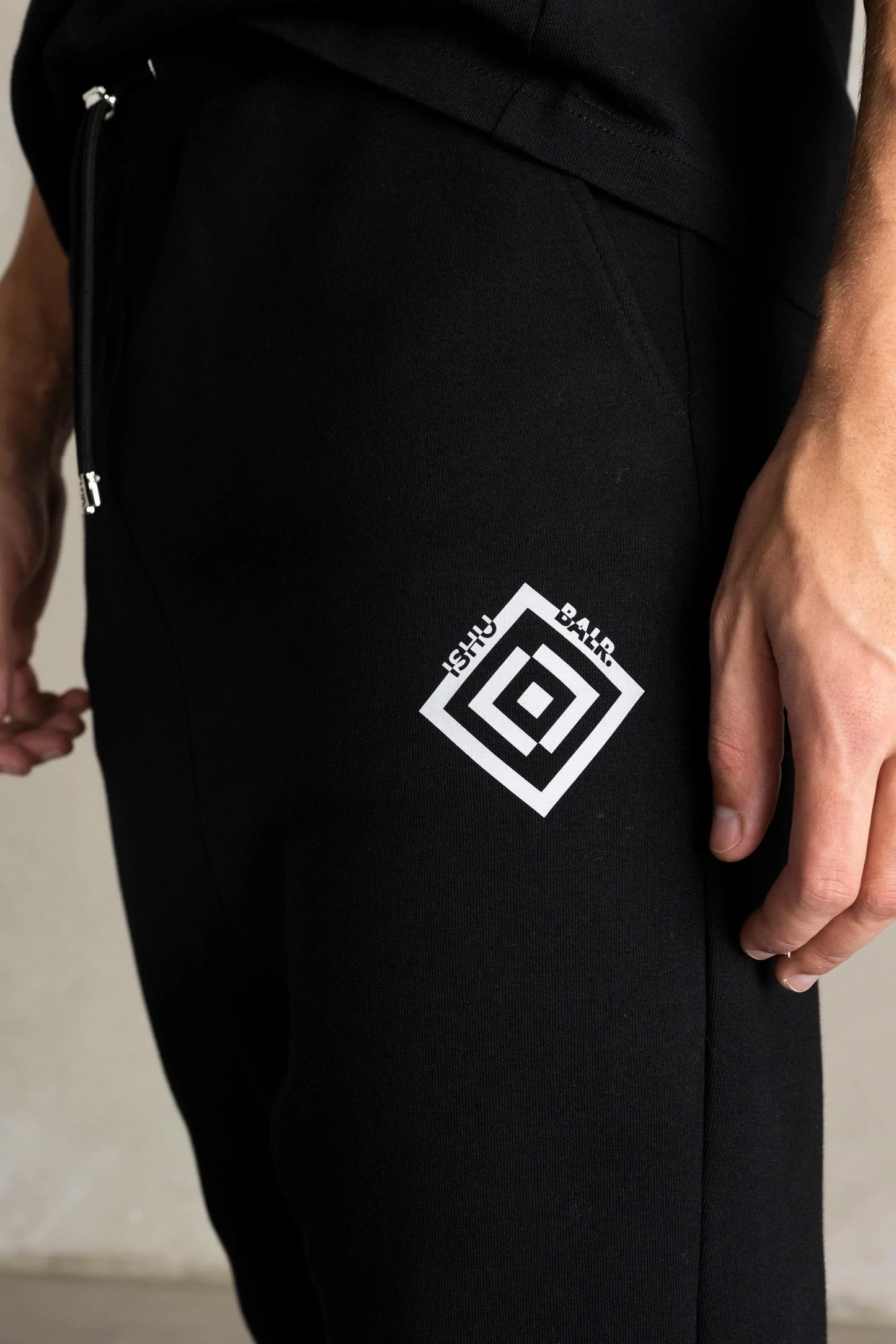 BALR X ISHU Larry Low Crotch Sweatpants - MAISONDEFASHION.COM